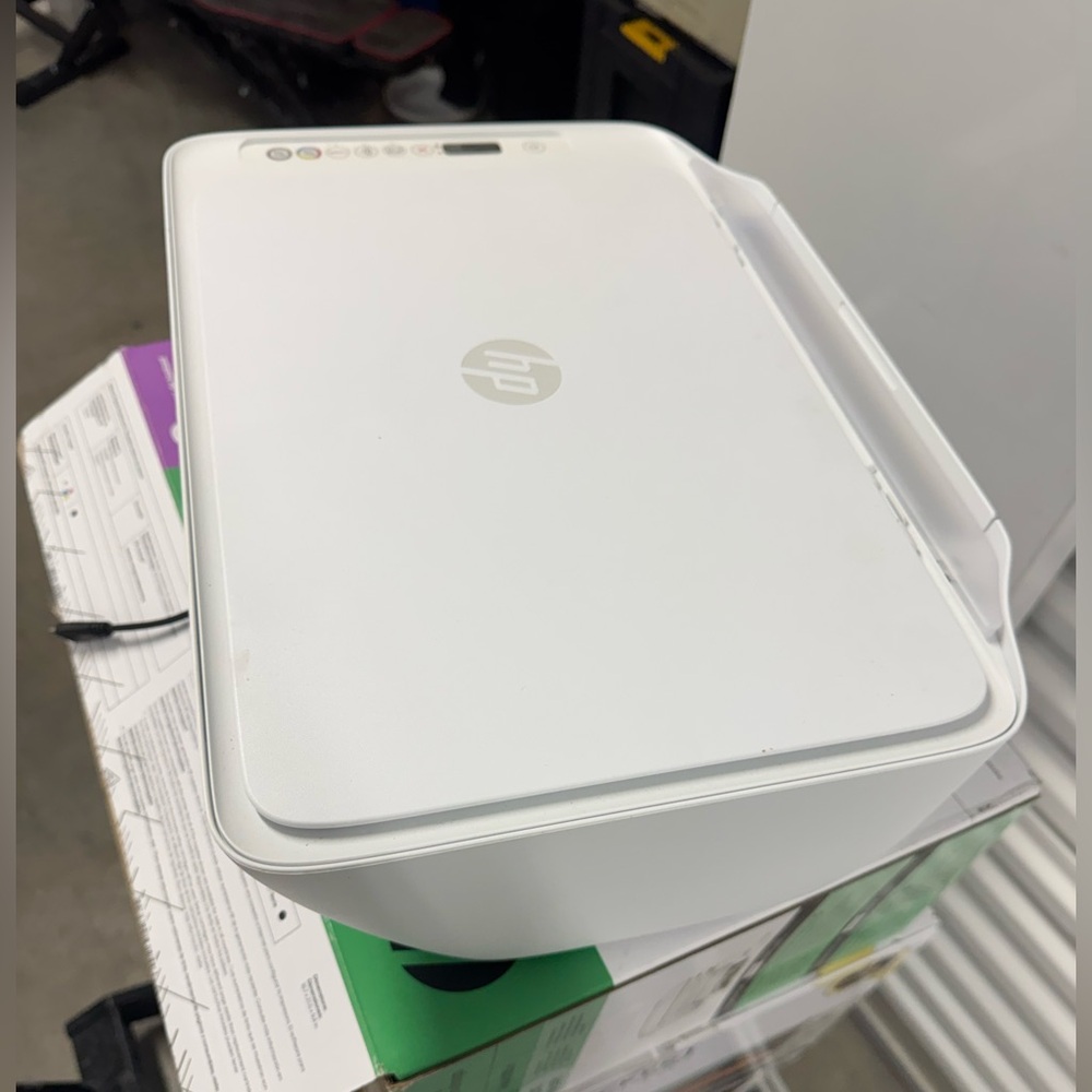 HP DeskJet 2852e Wireless All-in-One Color Inkjet Printer - Picture 7 of 16
